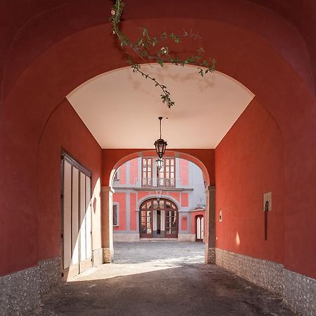 Palazzo Caracciolo Hotel Meta Exterior photo